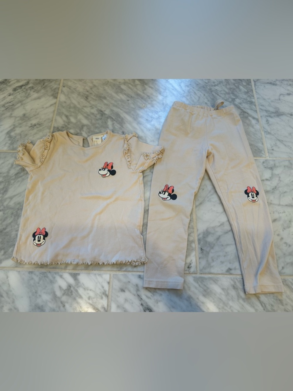 H&M Girls' Beige Minnie Mouse Outfit